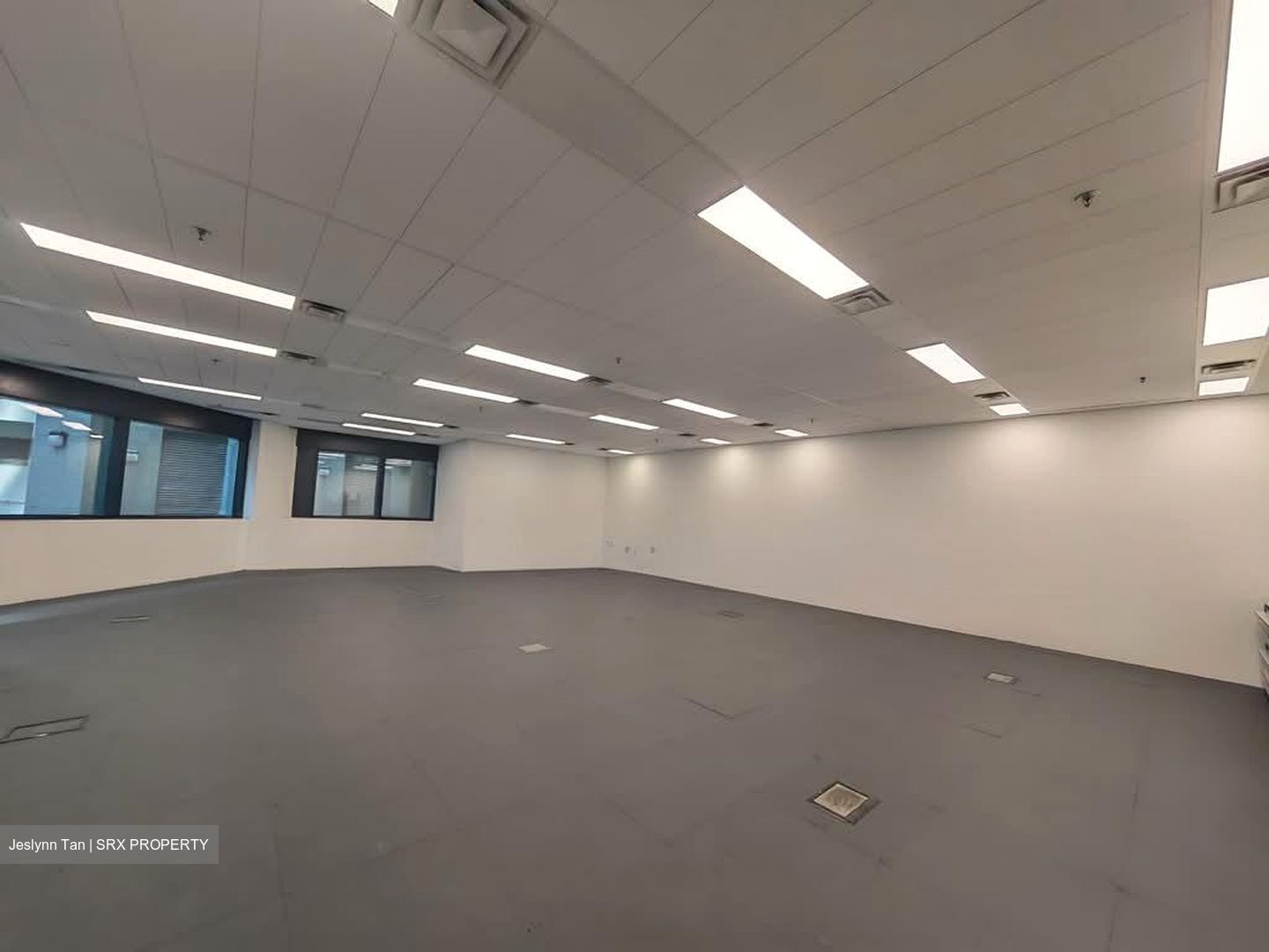 Robinson 77 (D1), Office #559769921